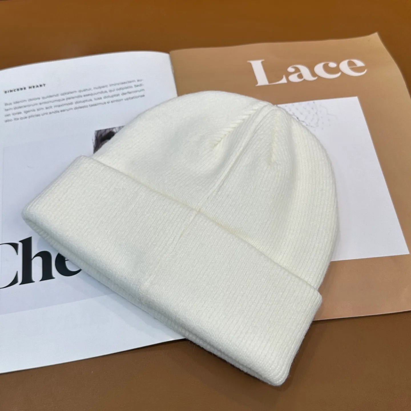 P66 🤍Chrome hearts new autumn and winter embroidered cross knitted hat🧶 One of the must-have hats in autumn and winter~ It really looks good on whoever wears it~, it is also a perfect match in black and white and gray in autumn~